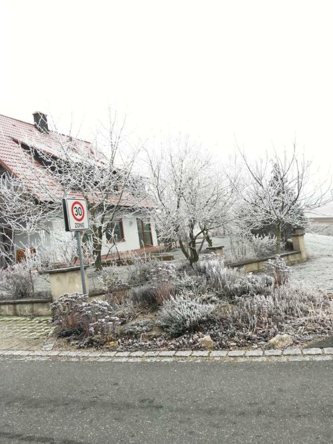 Ferienwohnung Eibenweg Gebsattel Exteriér fotografie